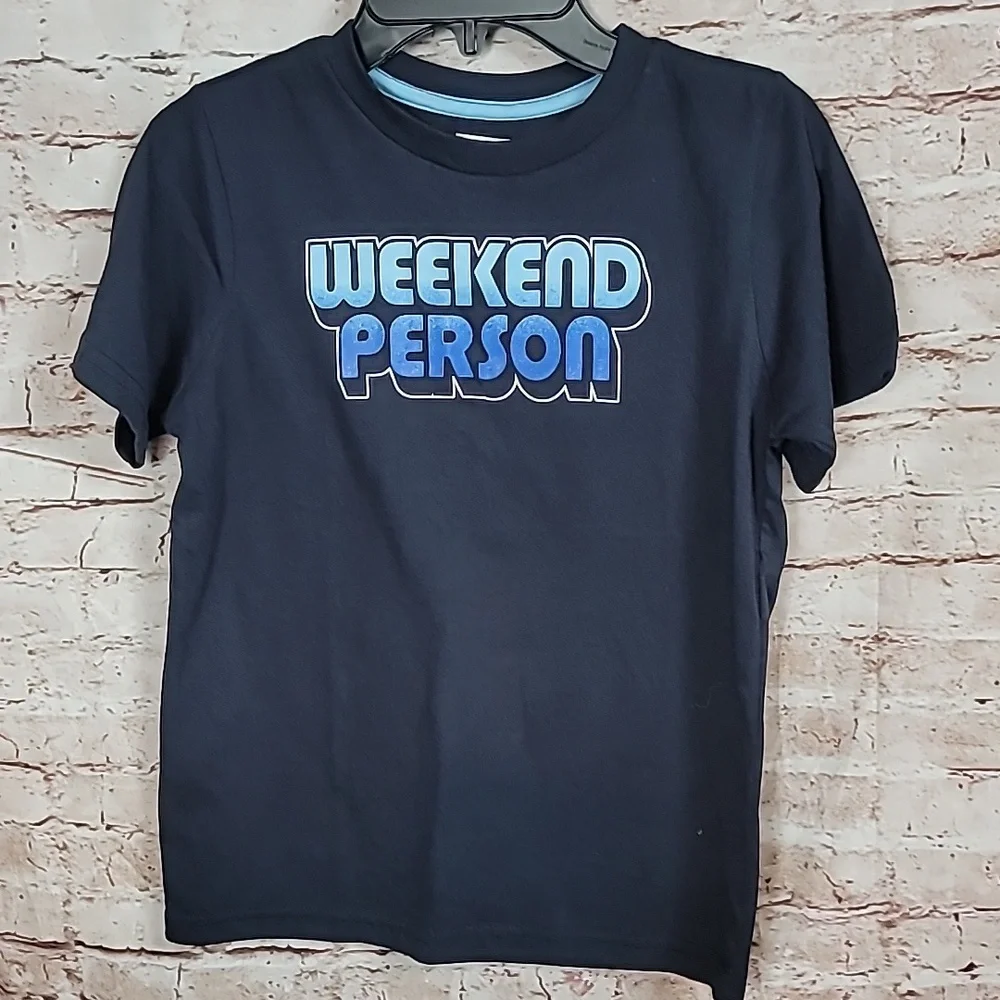 There Abouts weekend person boy's tee shirt small nwt